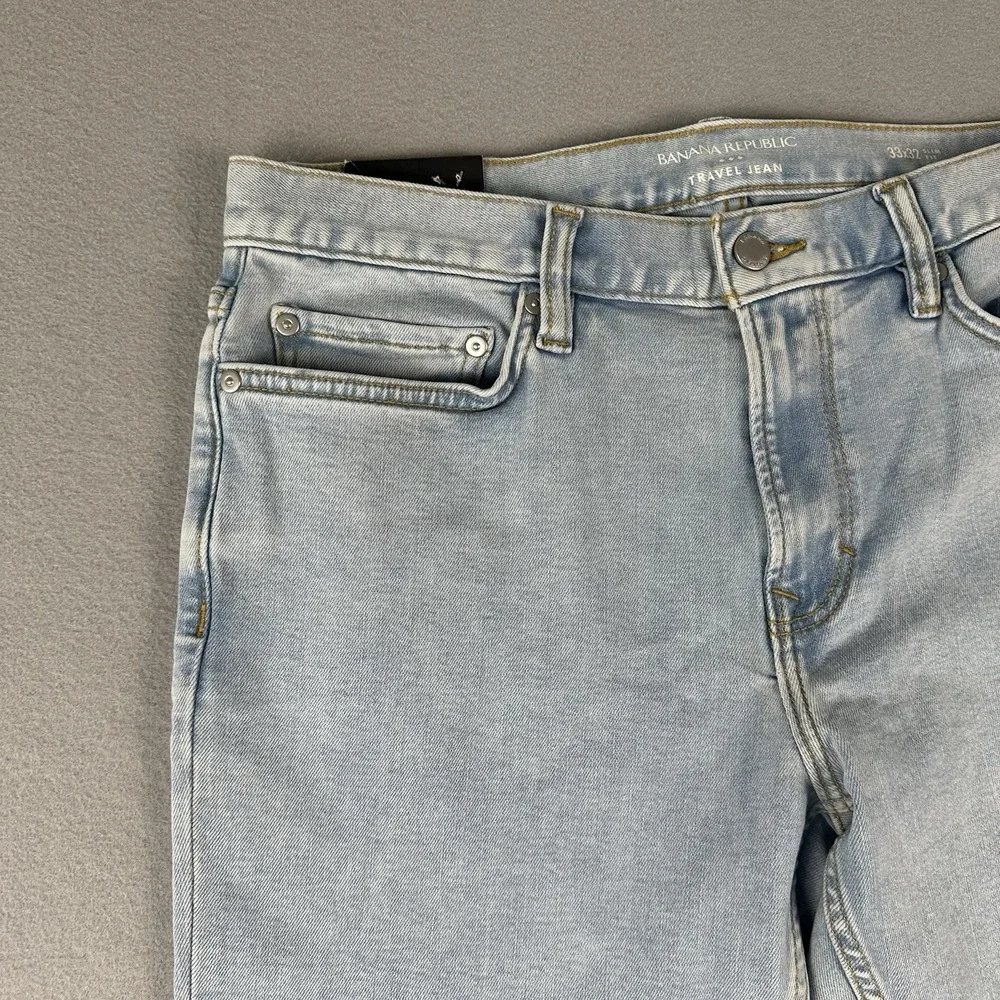 NWT Banana Republic Traveler Slim Fit Jeans Men's 33x32 Light Blue Stretch Denim